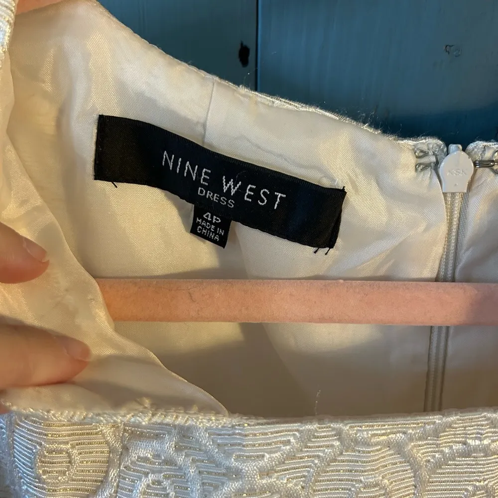 Nine West Elegant White/Gold Thread Circles Pattern Dress | Size 4P - Image 2