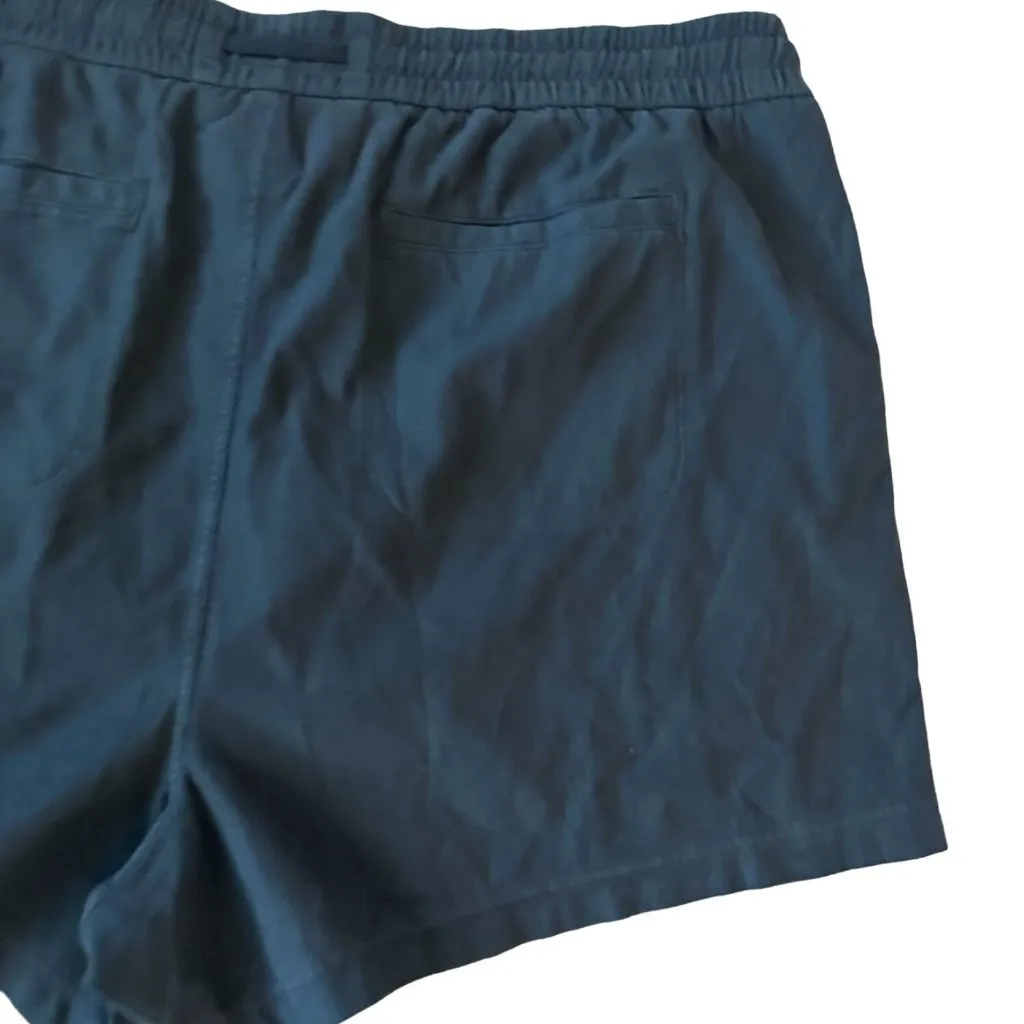 ATHLETA Black Farallon Drawstring Shorts Size 22 - Image 5