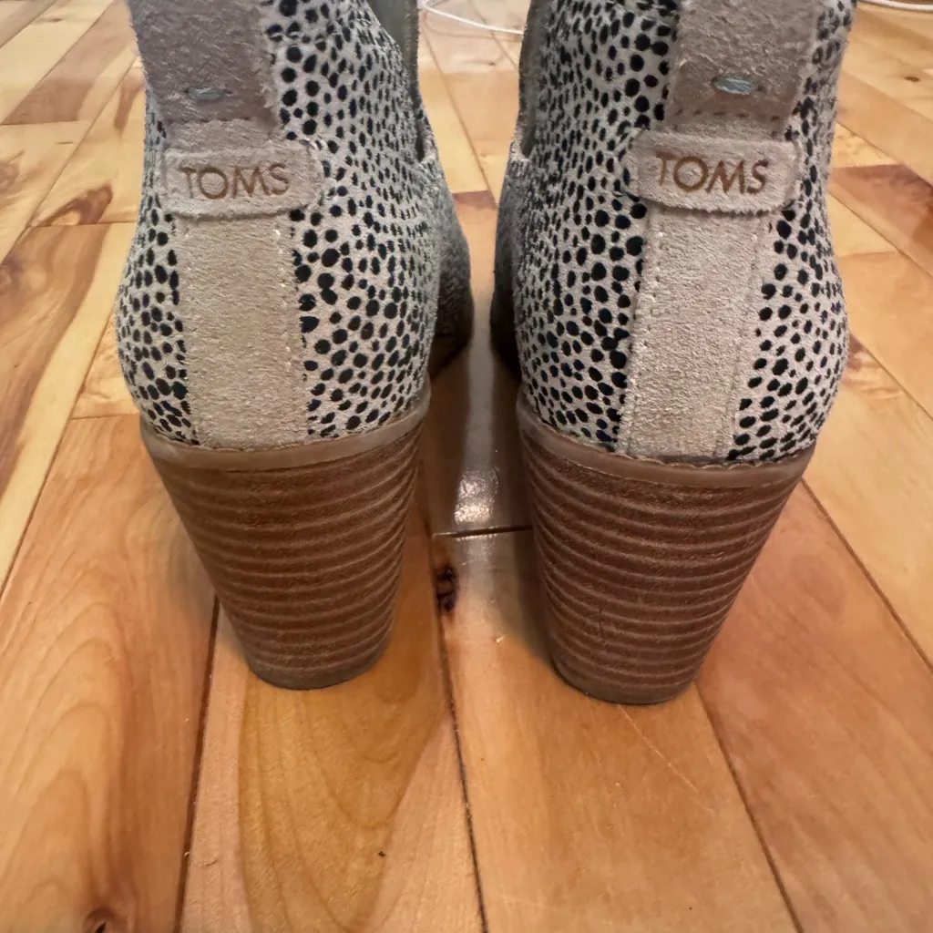 EEUC TOMS Marta Wedge Booties Dalmation Animal Print Suede Sz 9 Ortholite - Image 5