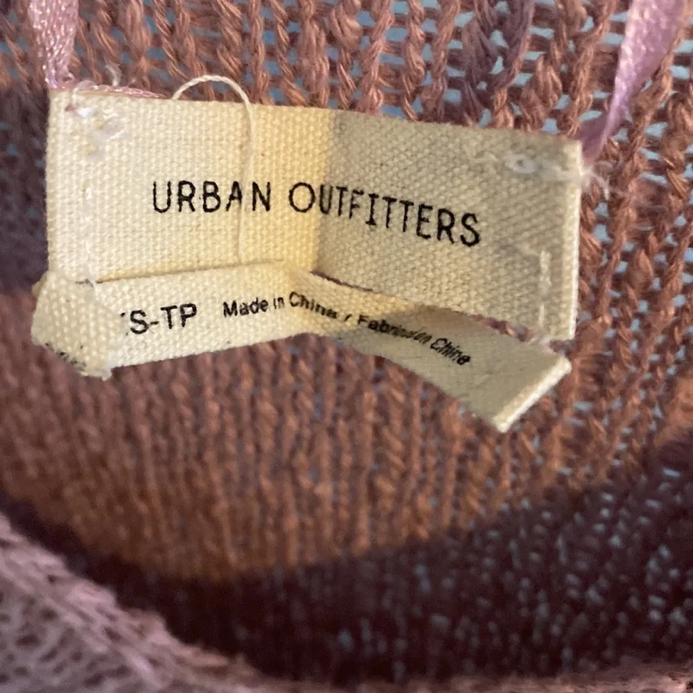 Urban Outfitters UO XS Womens Teen Mauve V-Neck Sweater Extra Small Preowned - Image 4