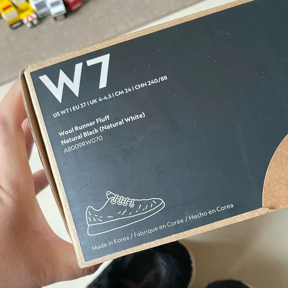 Women's Wool Runner Fluffs Sneaker - Image 11