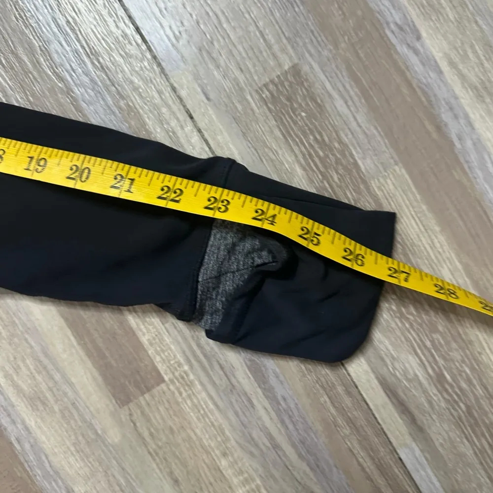 Lululemon 1/4 Zip Pullover with Thumbholes, Size 8 - Image 15