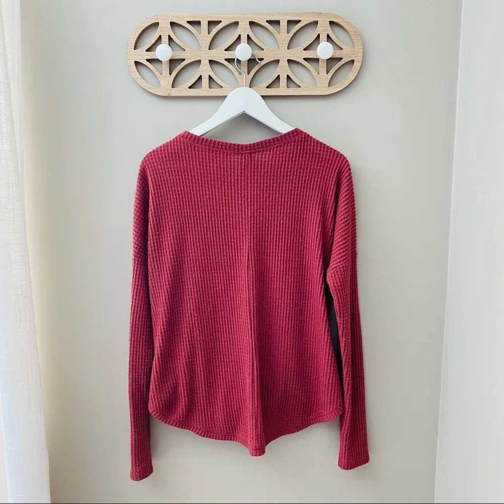 Wild Fable Button Up Waffle Knit Top Maroon Sz Medium - Image 6