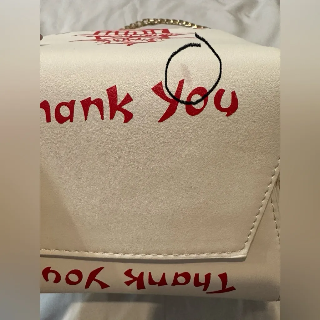 White and Red Pagoda Take Out Design Shoulder Bag - Image 8