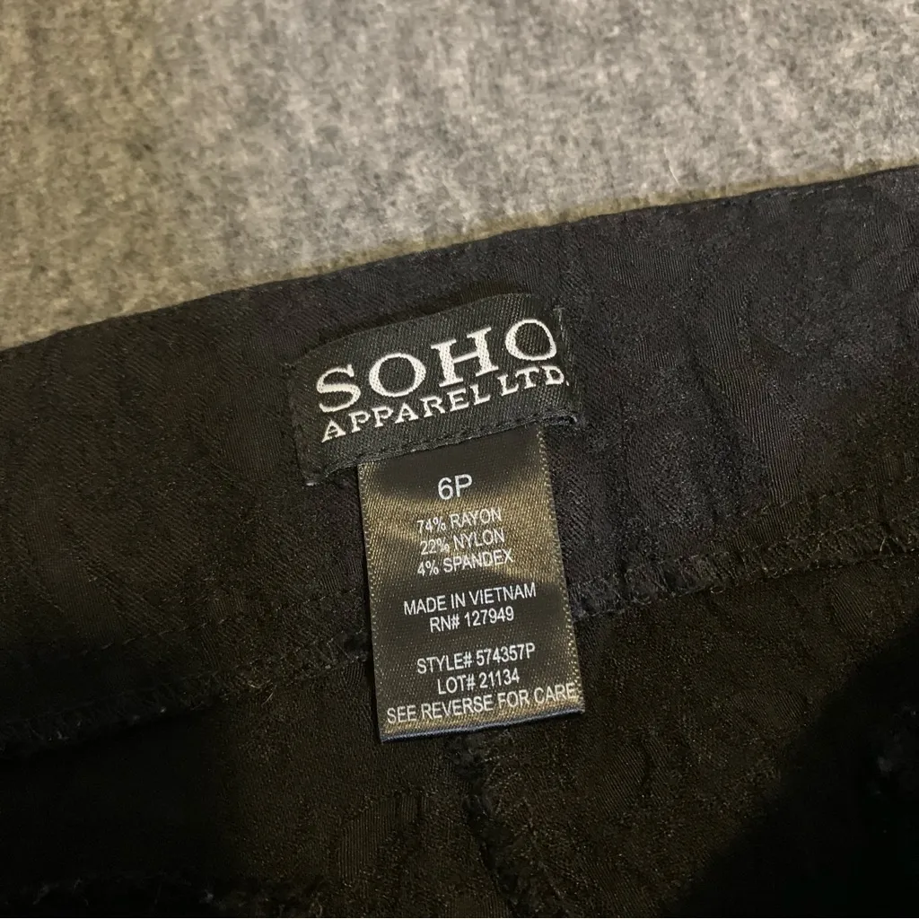 Woman SOHO Black Pattern Pants 6p - Image 3