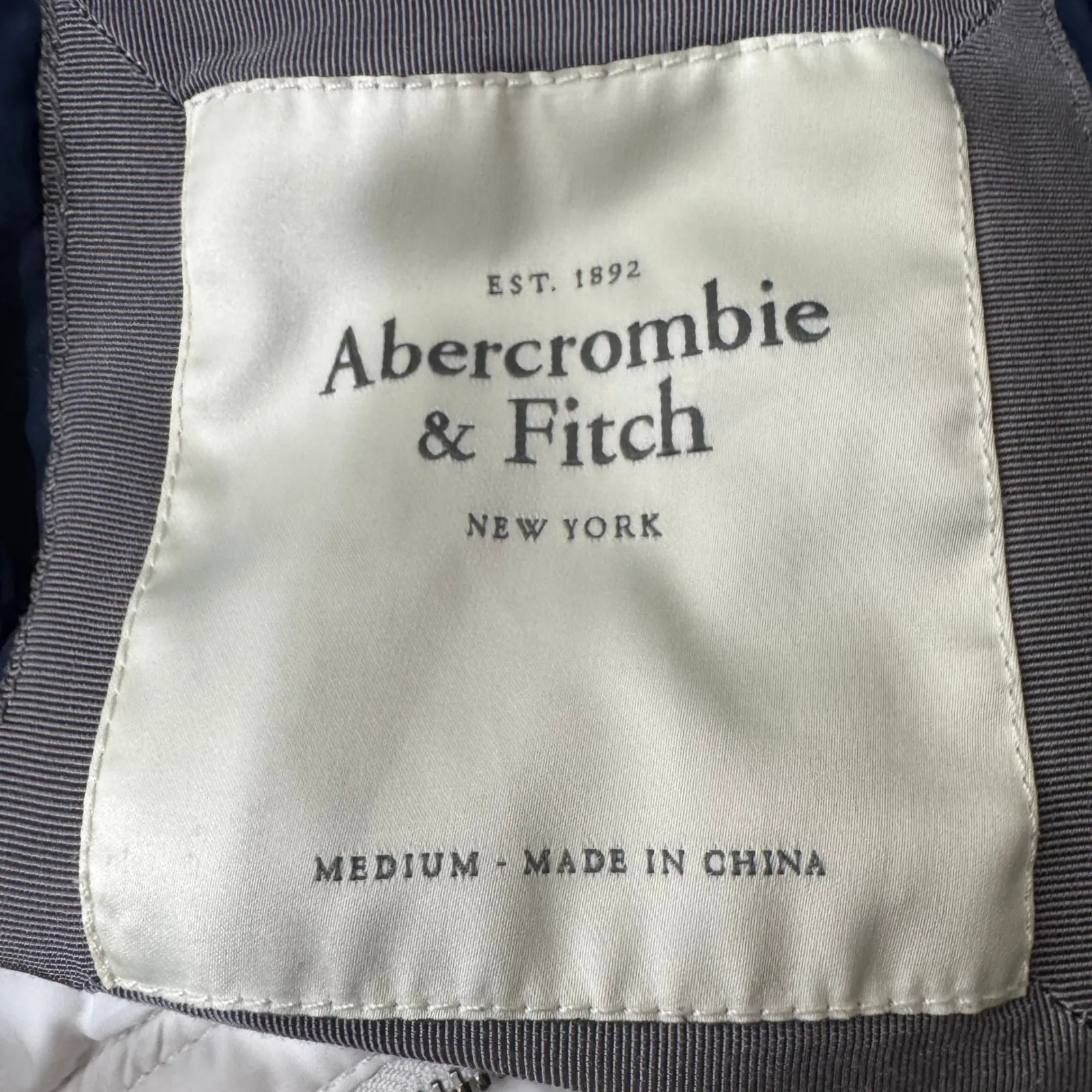 Y2K Abercrombie Fitch Women Quilted Down Puffer Jacket Cream Size Medium - Image 7