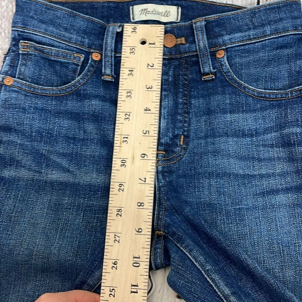 Madewell Women’s Slim Straight Jeans 25 inches - Image 10