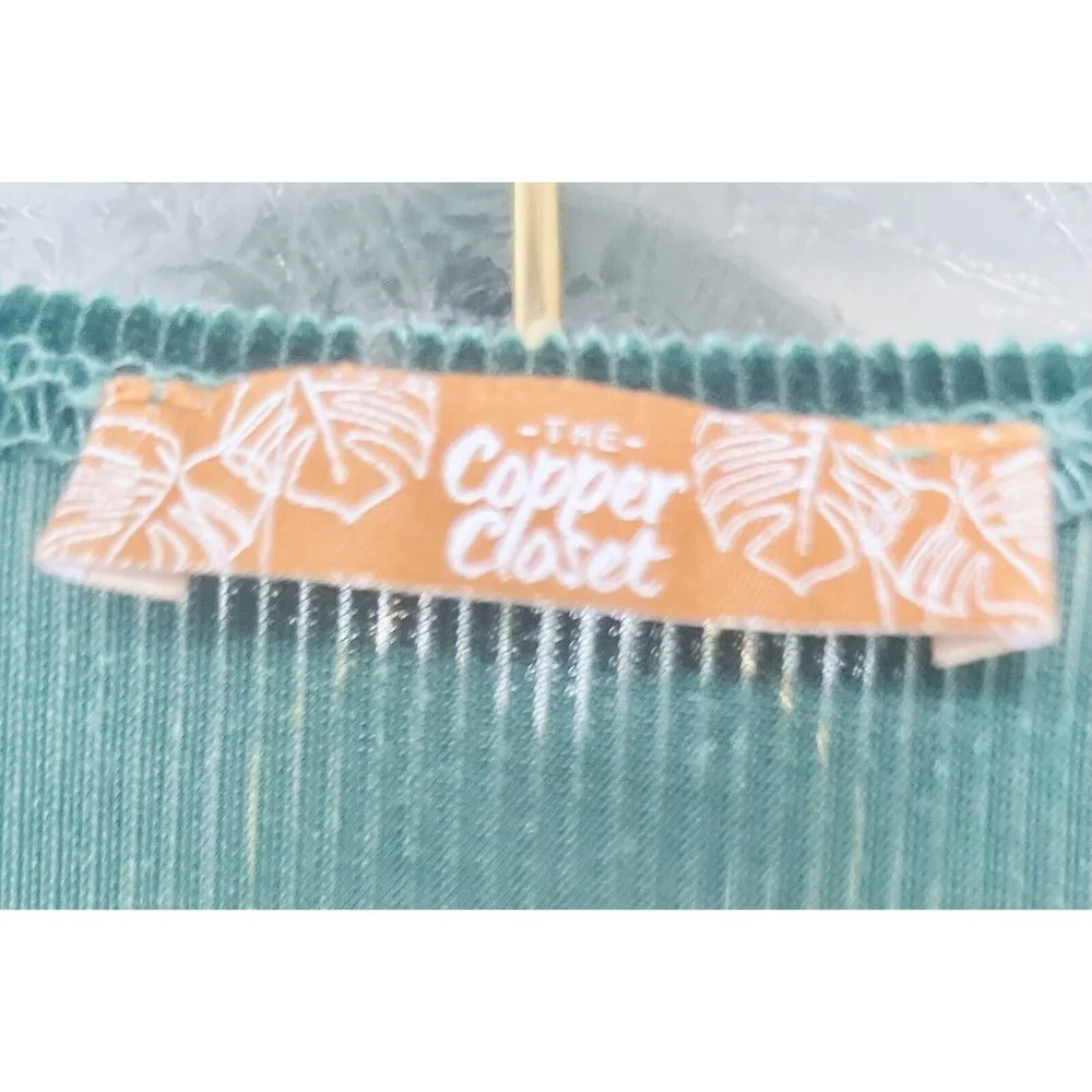 Emerald Green Velour Copper Closet Cropped Long Sleeve Size M - Image 2