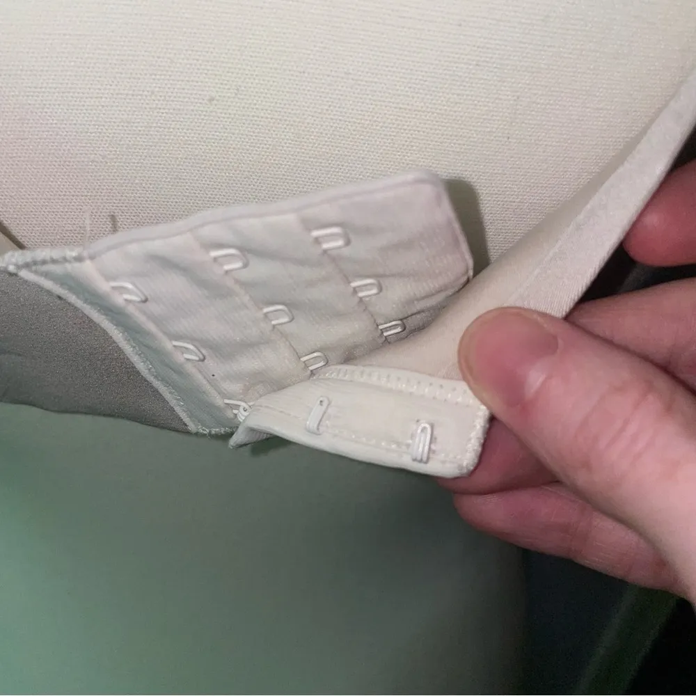 Cacique Size 40DD Balconette Bra Unlined Underwire Cream Nude - Image 4