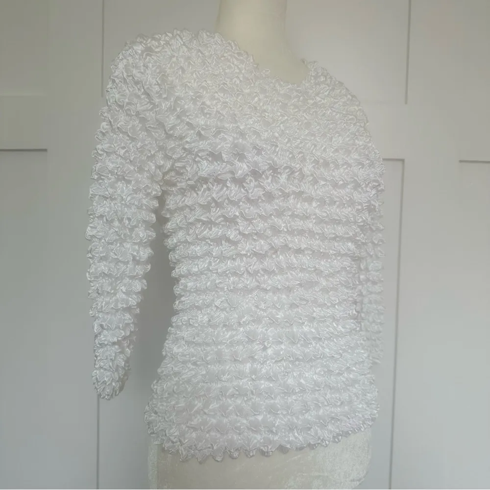 90s Vintage Y2k Bubble Popcorn White Long Sleeve Top - Image 2