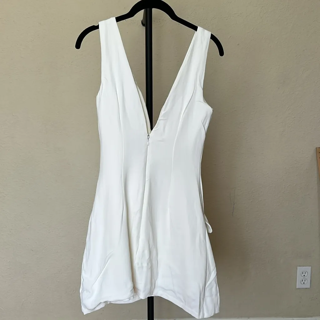 HOUSE OF CB OLYMPIA White Plunge‎ MINI DRESS NWOT Size S - Image 5