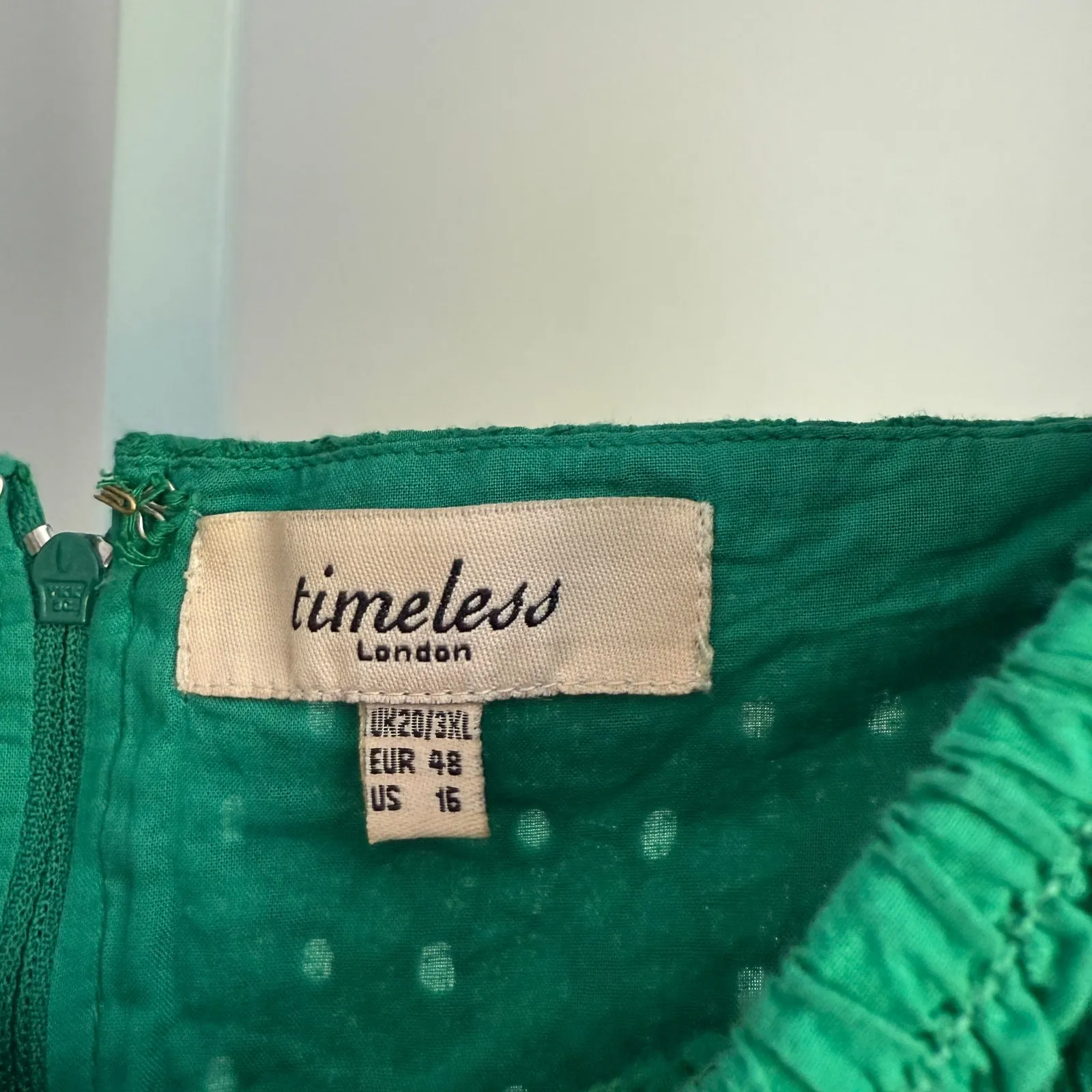 Timeless London Green‎ Eyelet Dress UK20 US16 Flutter Sleeve Smocked Casual - Image 4