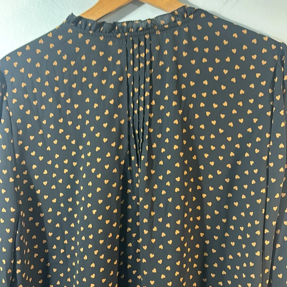 Adrianna Papell blavk/gold heart sheer long sleeve Blouse Size L. - Image 6