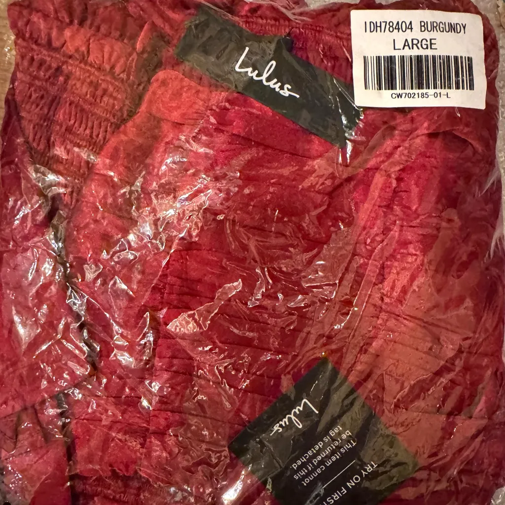 NWT Lulus Whirlwind Romance Burgundy Satin Floral jacquard Two piece set. - Image 7