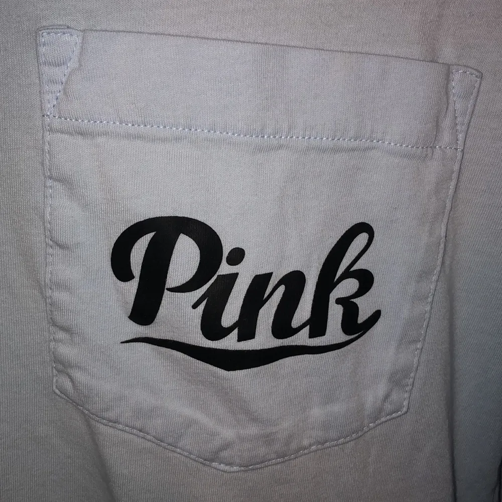 Victoria’s Secret pink long sleeve shirt over sized v-neck top size small blue - Image 3