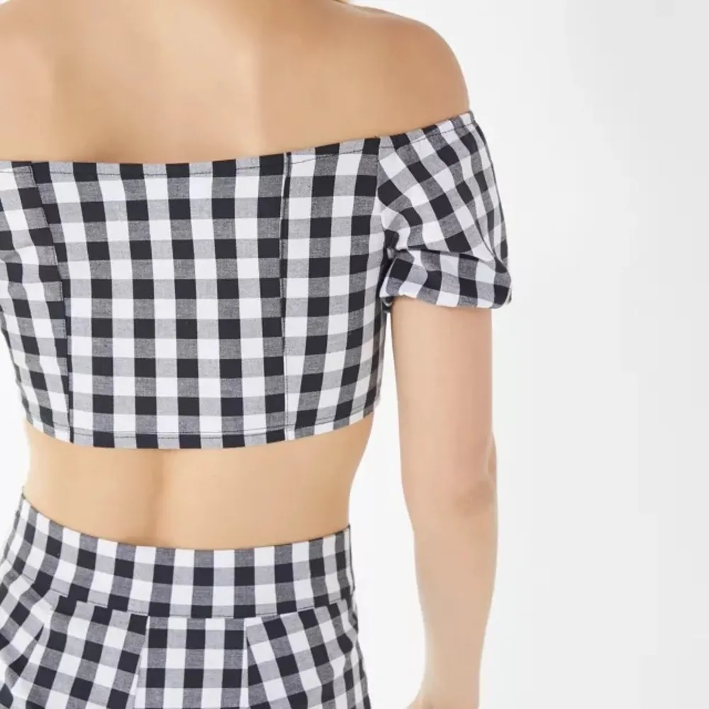UO Kaylee off the shoulder gingham black and white crop top never worn - Image 3