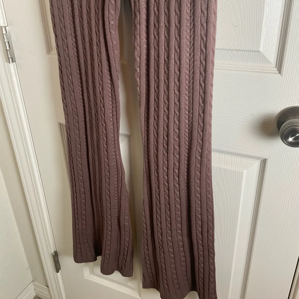 Woman’s Ribbed Knit Flare Pants Size X - Image 8