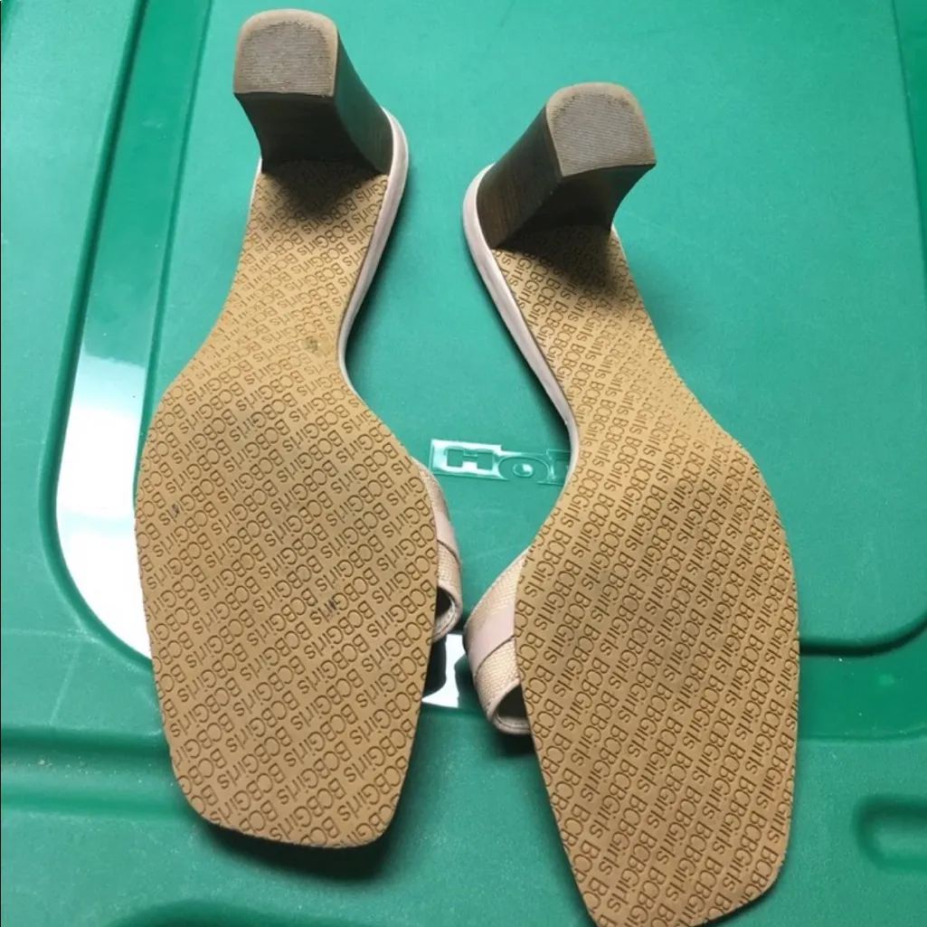 Vintage BCBGirls baby pink color sandals - Image 5