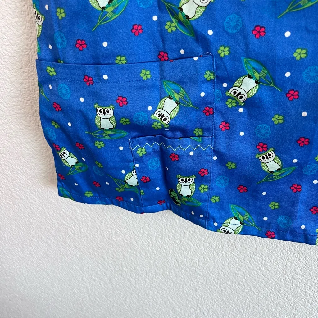 Crocs Medical Women’s Owl Print Scrub Top - Image 2