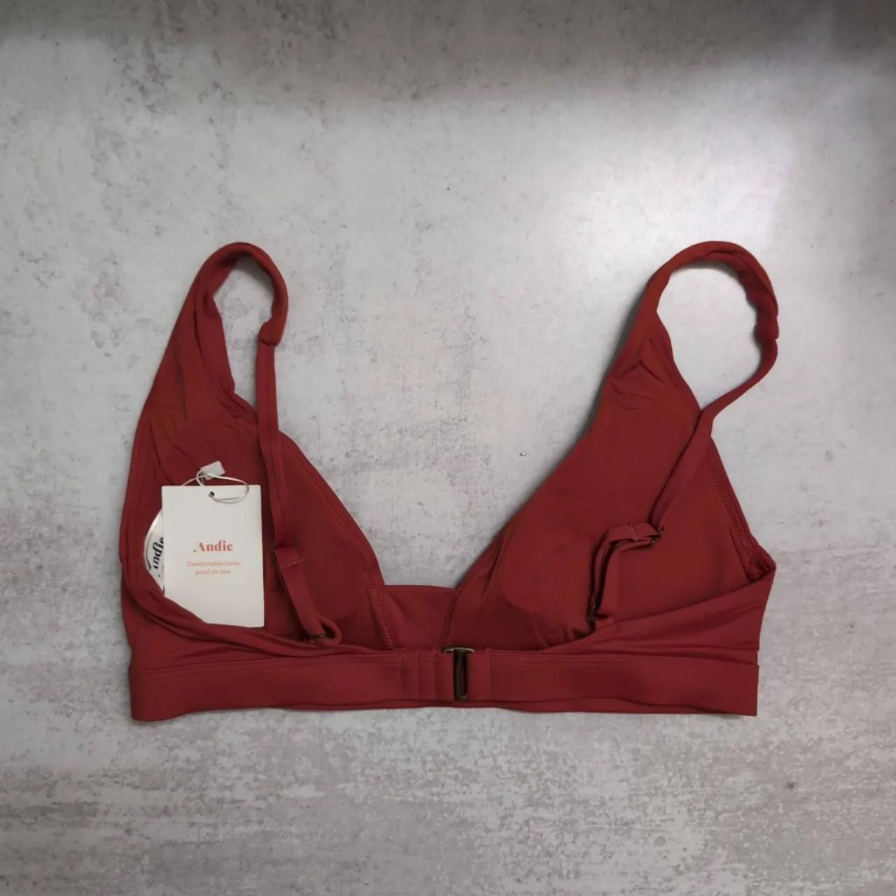 NWT Andie Tahiti Top Chili Pepper Comfortable Adjustable V-Neck Bikini S - Image 2