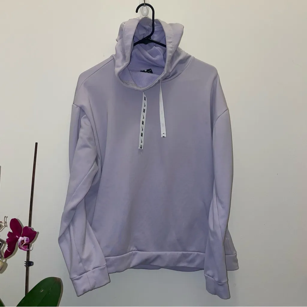 Nike Thermafit Lavender Mist Hoodie with Drawstrings - Image 2