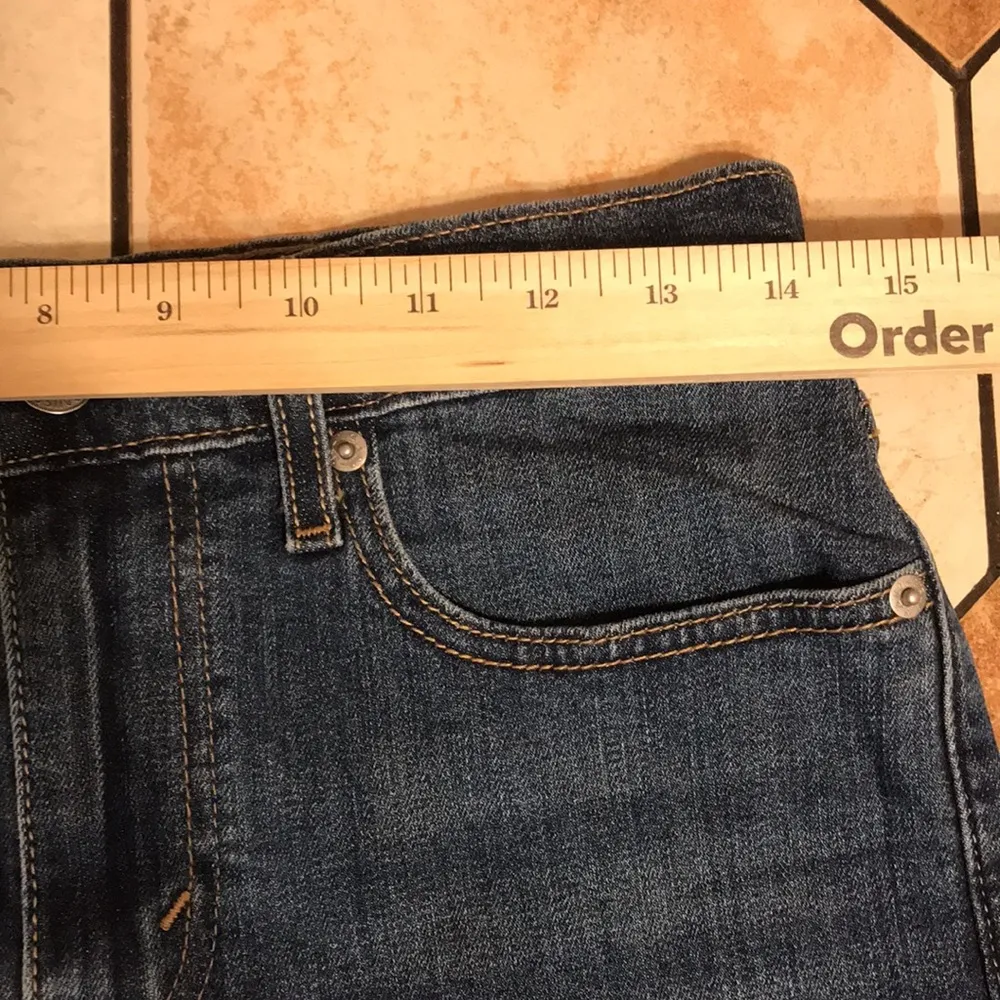 Levi’s ladies micro cut off denim booty shorts size 27 festival cute concert - Image 8