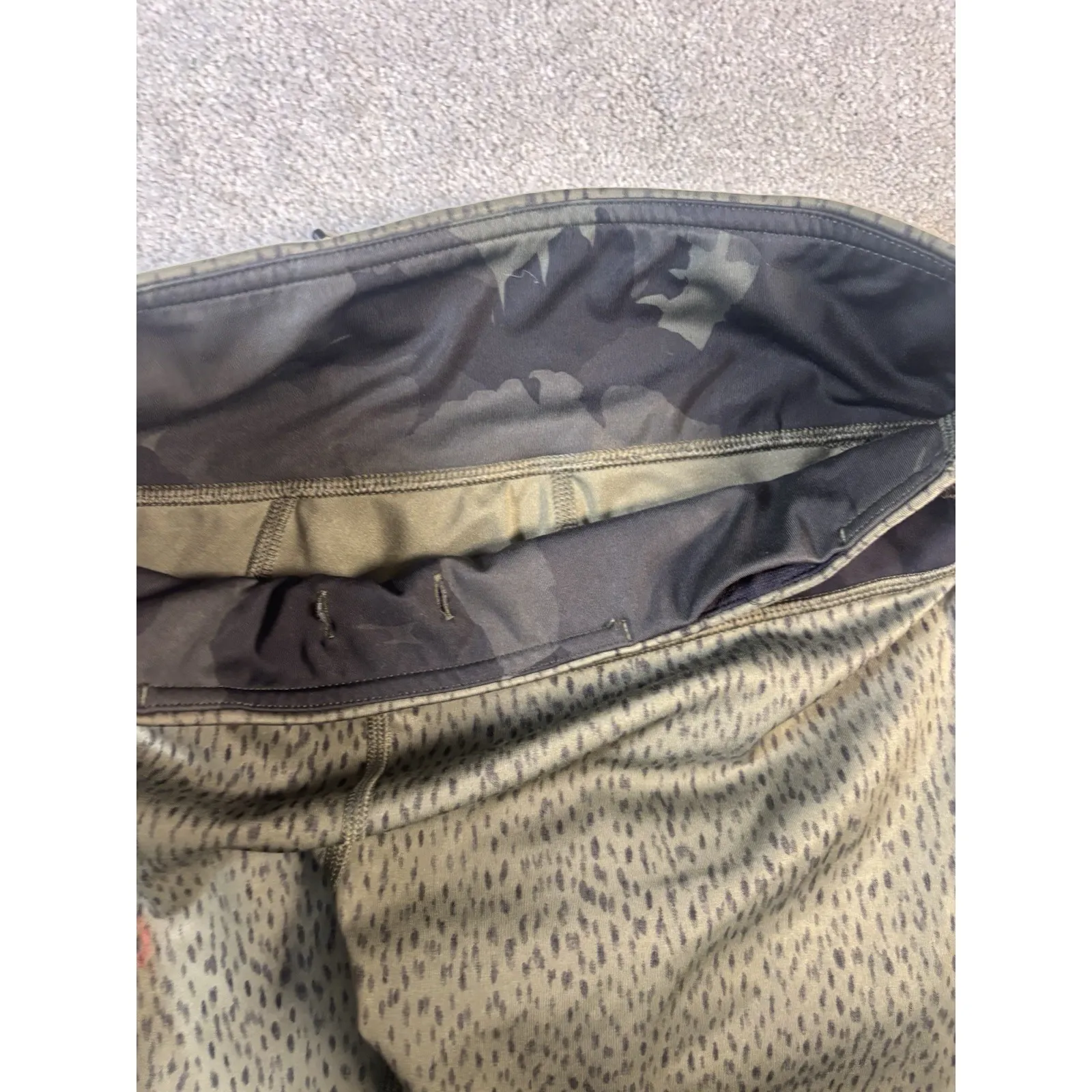 LULULEMON‎ Run Inspire Crop II Dottie Dash Fatigue Green 6 - Image 7