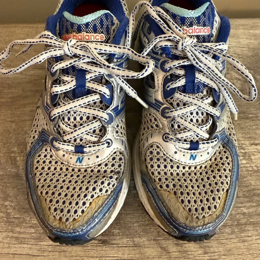 New Balance 860 V3 Running Sneakers Women’s Size 9 Silver Blue - Image 6