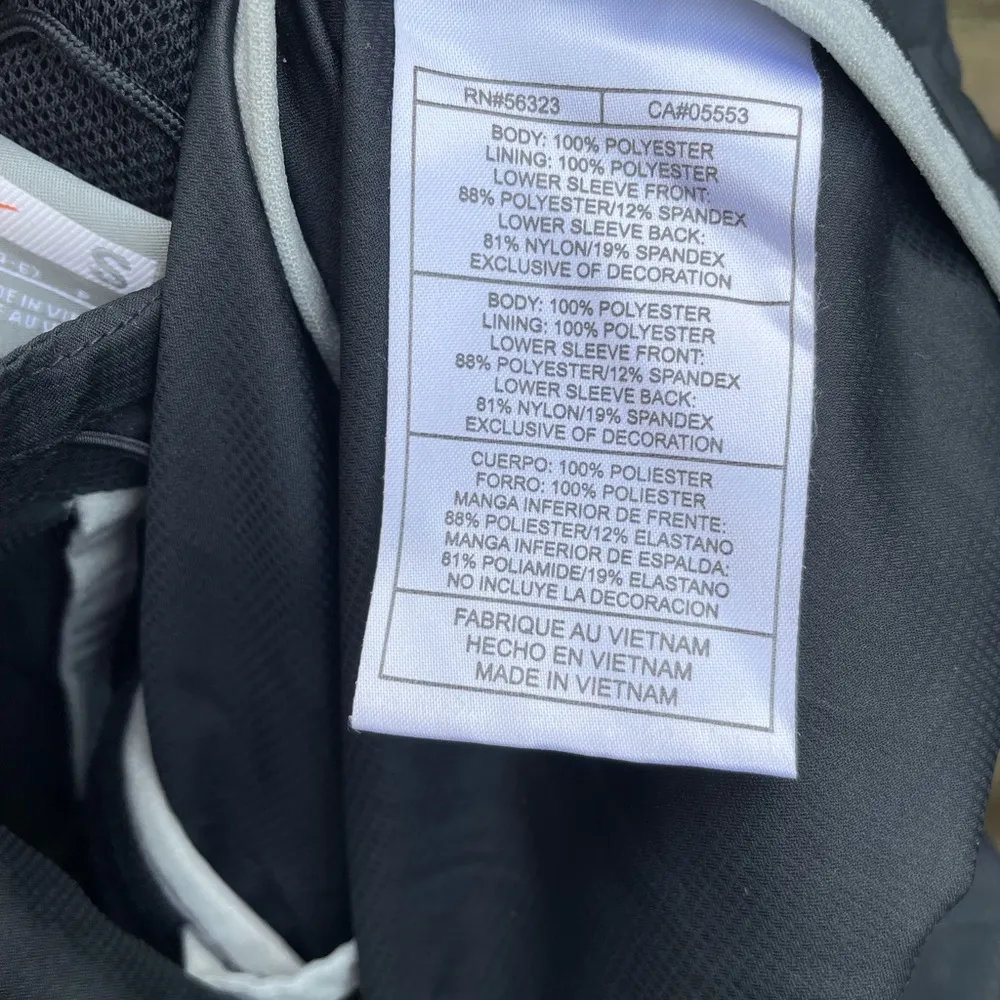 NIKE WOMENS WINDBREAKER - Image 5