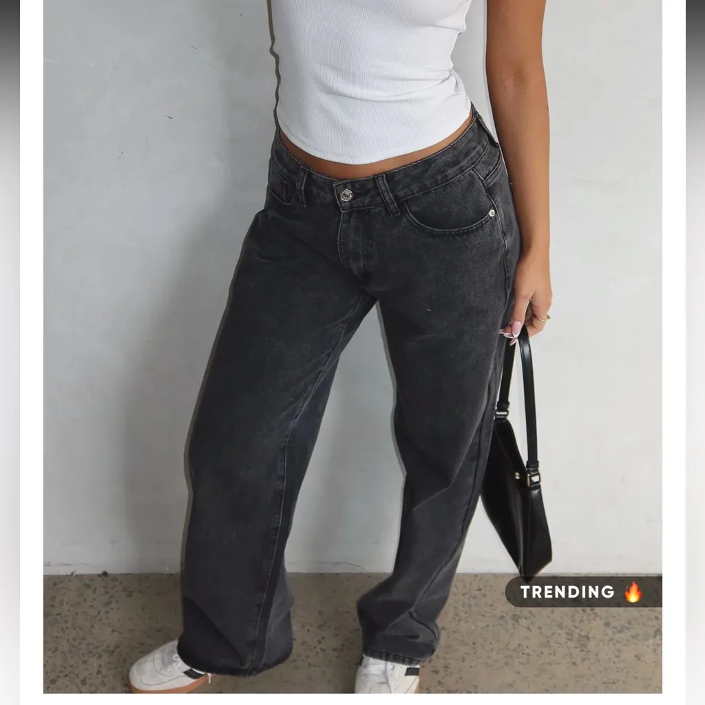 White Fox Bring The Style Low Rise Wide Leg Jeans Black Acid Wash Medium New - Image 3