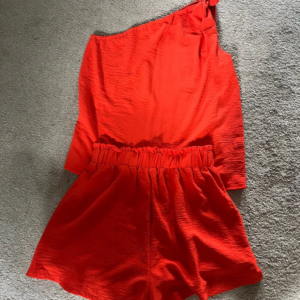 Chic Red Orange Set - Image 2