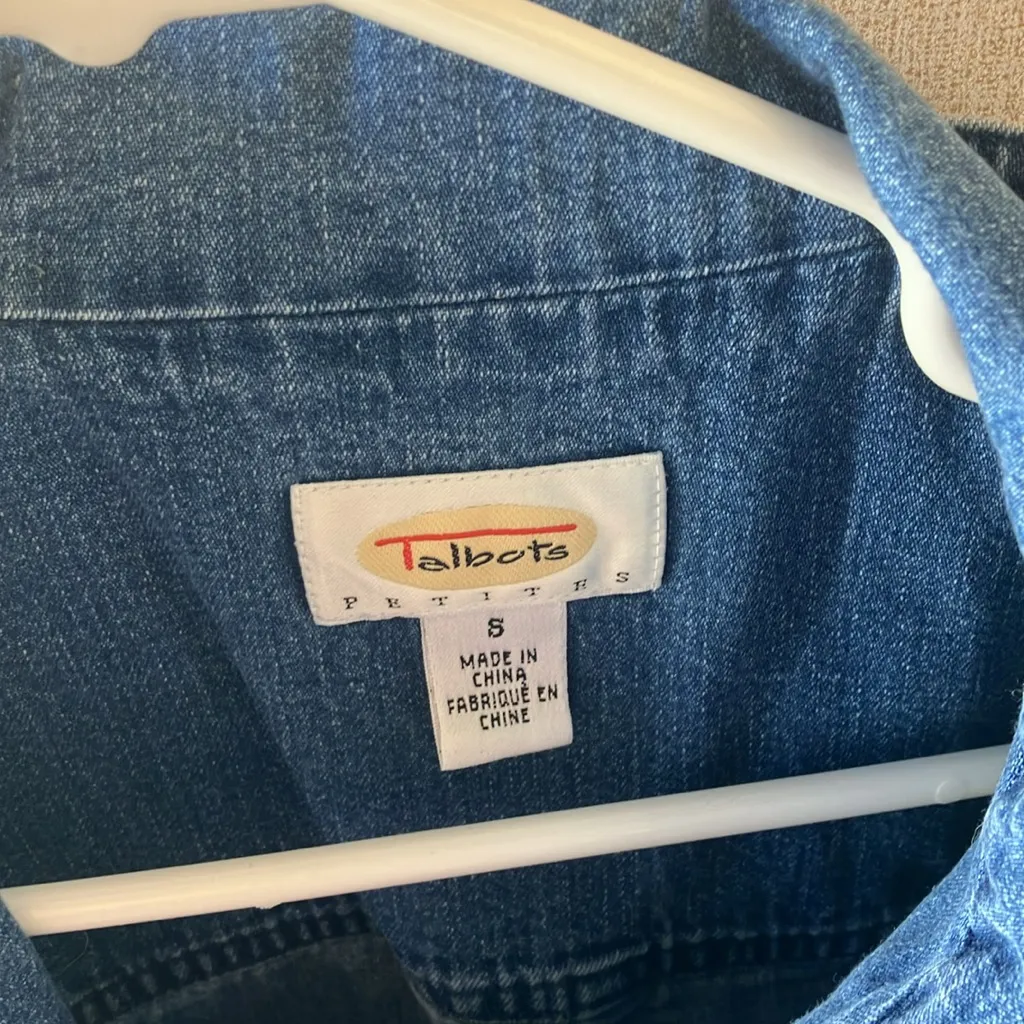 Talbots Classic Blue Denim Vest petite small - Image 2