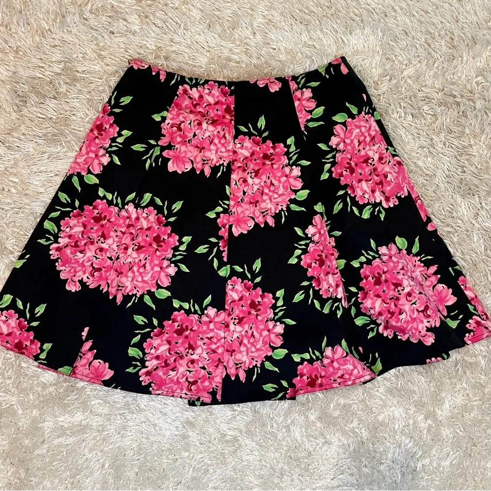 INC Stretch Floral Skirt Black w/ Pink Hydrangeas Box Pleat Skirt Women Size 6 - Image 2