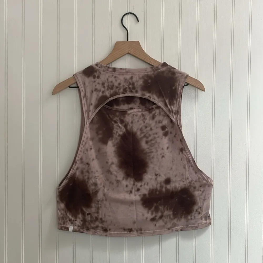 LULULEMON Cut Back Crop Tank Top in Marble Dye Silky French Press Size 4 (?) - Image 6