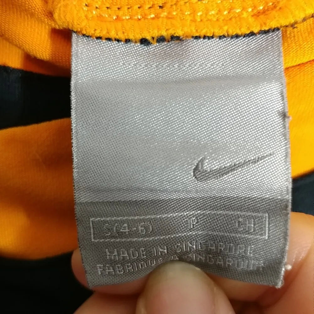 Nike‎ Athletic Capris Dark Blue and Orange Sz S - Image 3