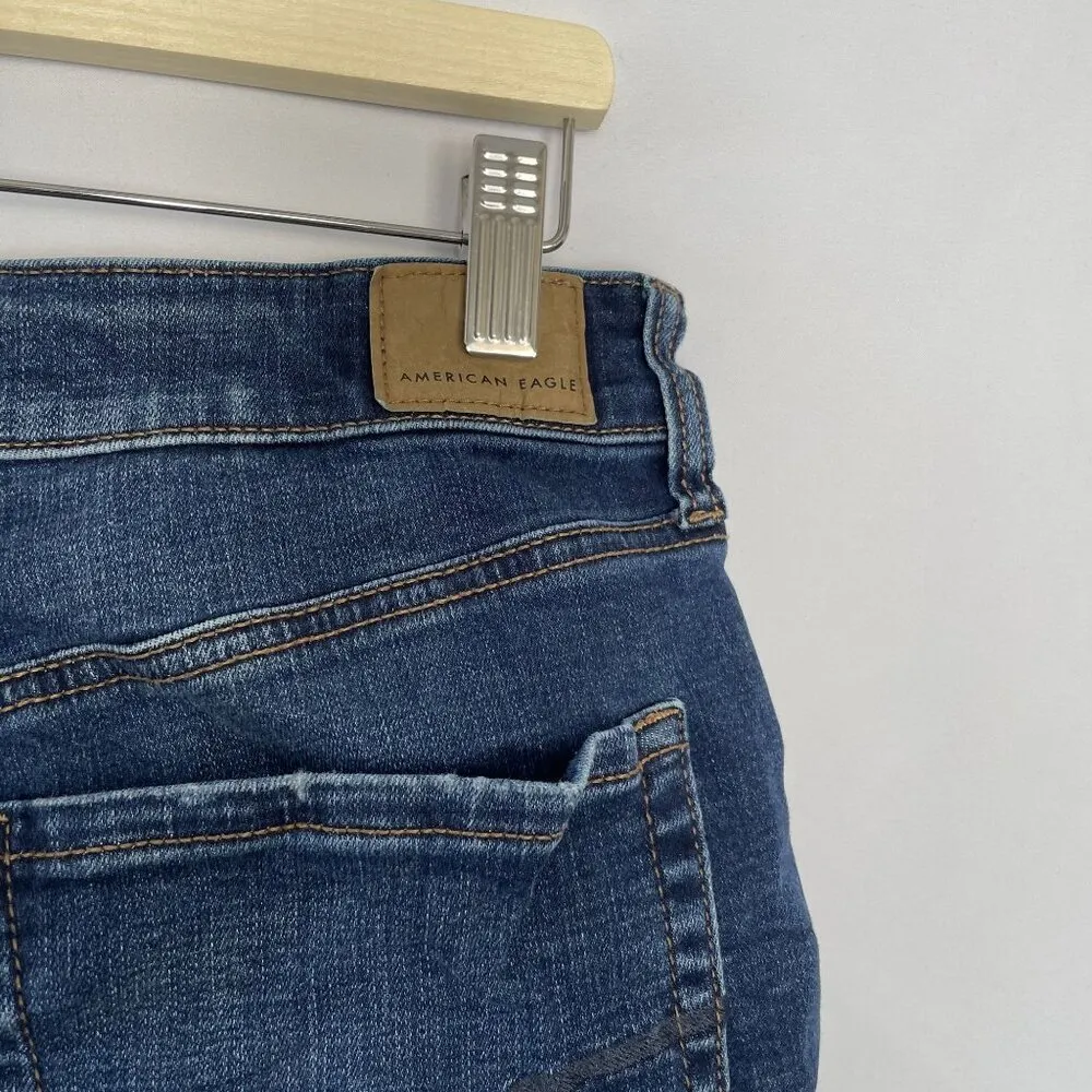 American Eagle Super Stretch Midi Denim Shorts Size 6 casual summer pants blue - Image 7
