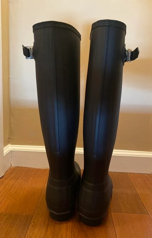 Hunter Black Rainboots - Image 2