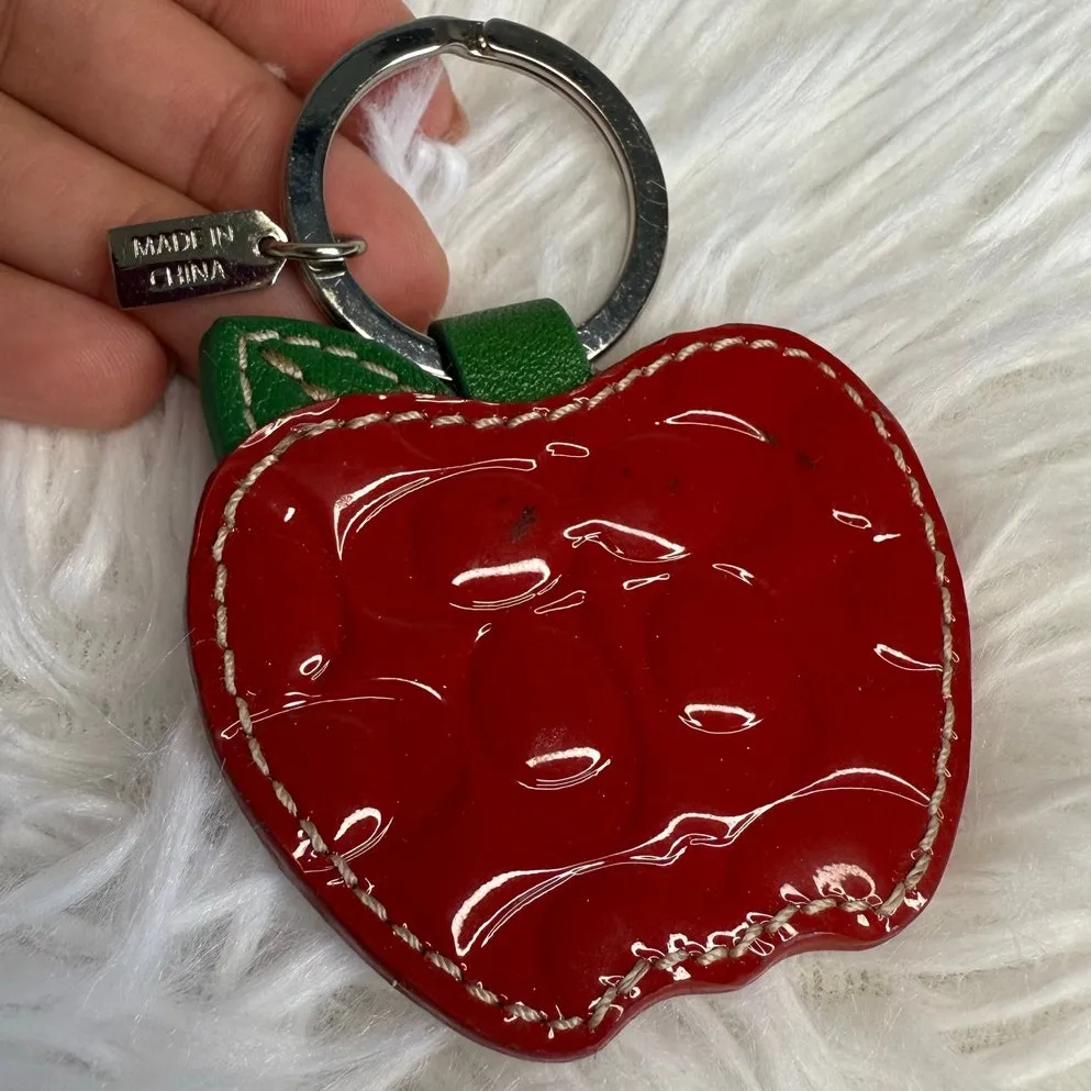 Vintage COACH y2k Apple Patent Leather Photo Frame Bag Charm Key Fob - Image 3