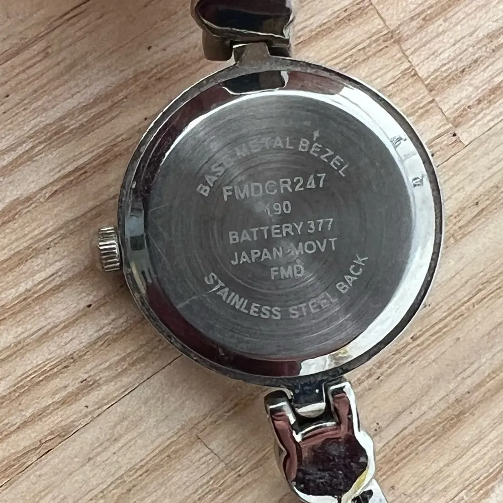 Fashion Watch FMD Brand Silver - Image 5