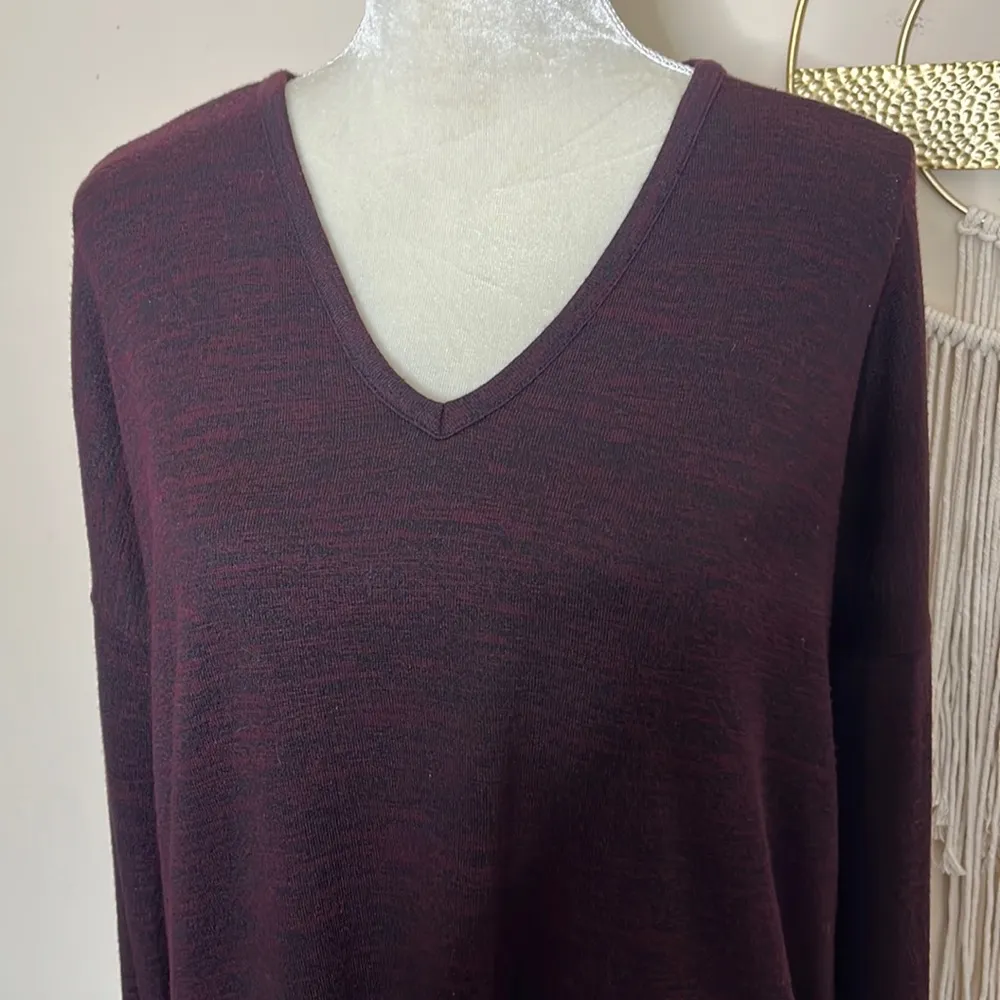 Rag & bone jean • Heathered vneck sweater top - Image 98