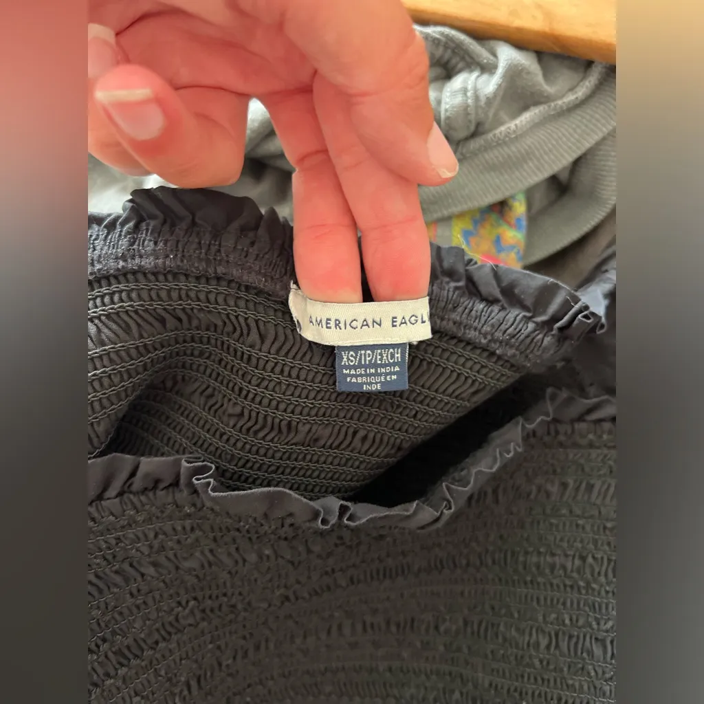 Women’s American Eagle Smocked Dress Puff Sleeve Babydoll Mini Black xs - Image 3