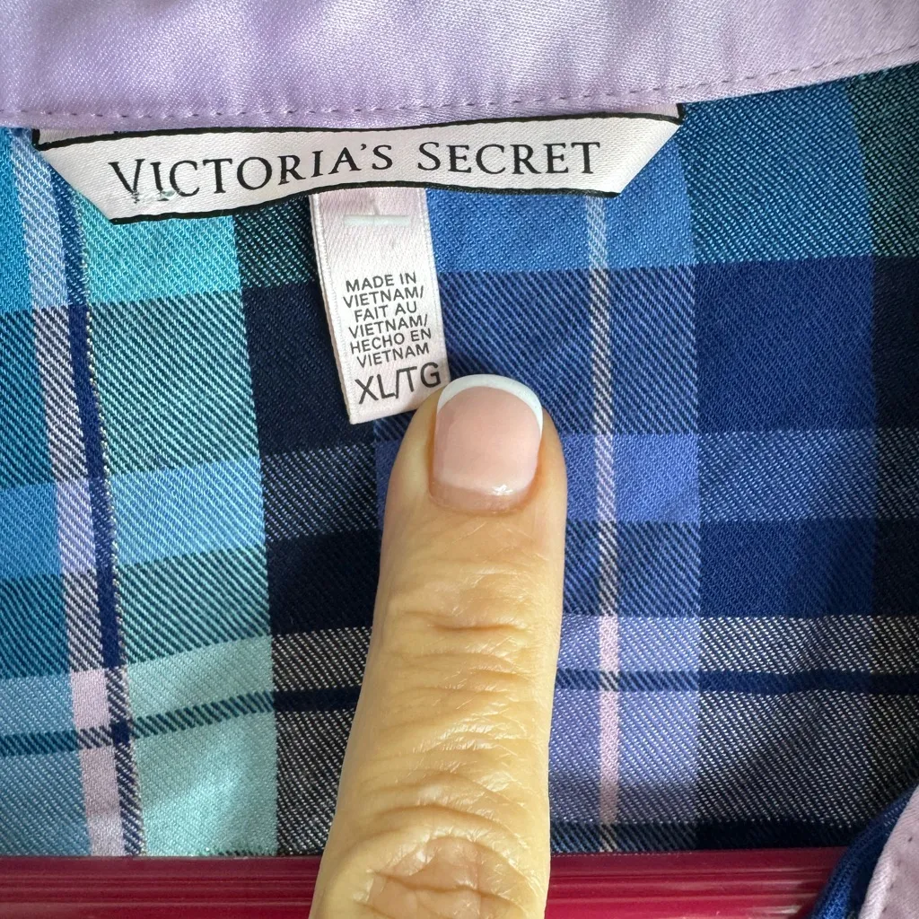 Victorias Secret Blue/Pink Plaid Button-Up Pajama Top Size XL - Image 2