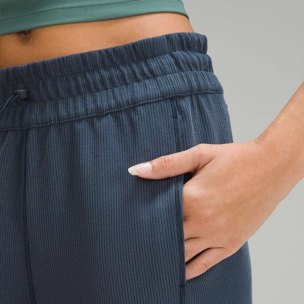 Lululemon Ribbed Softstreme Mid-Rise Wide-Leg Cropped Pant 25" True Navy size 14 - Image 4