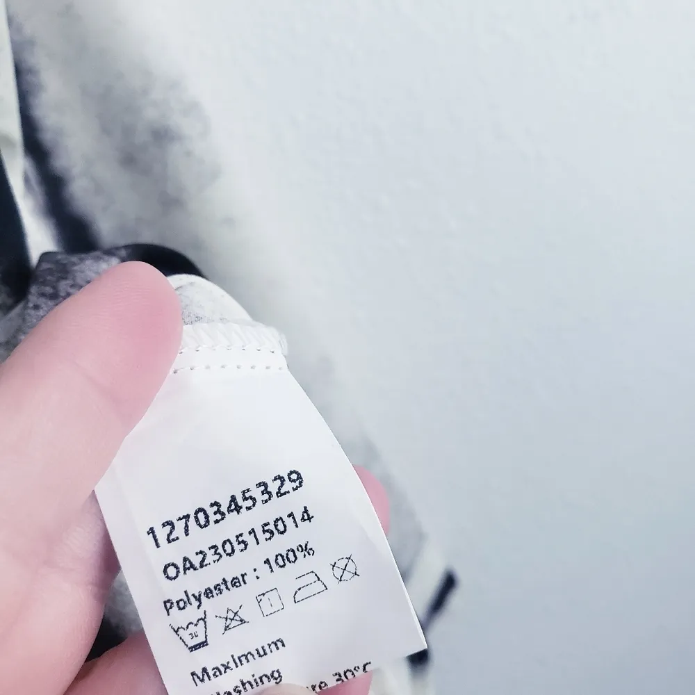 NWT REVOLVE/Minimalist Lovers Commense Button Down Abstract Top - Image 8