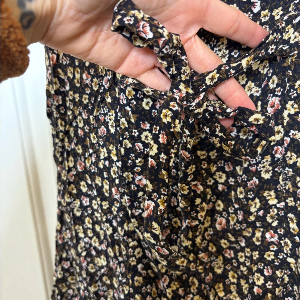 Floral Button - Image 8