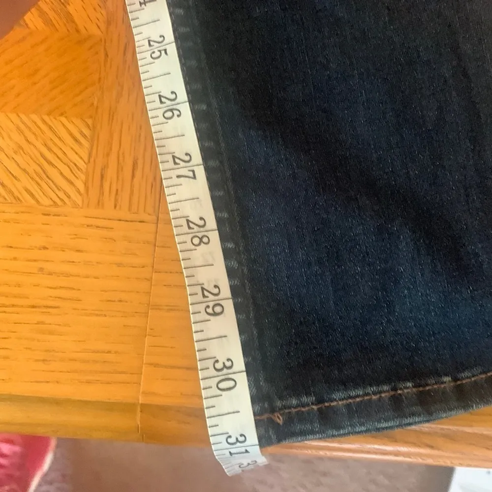 Nwt Abercrombie &Fitch straight mid rise jeans - Image 10