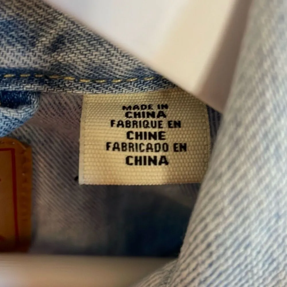 Levi’s cotton denim jacket with white embroidered flowers M - Image 4