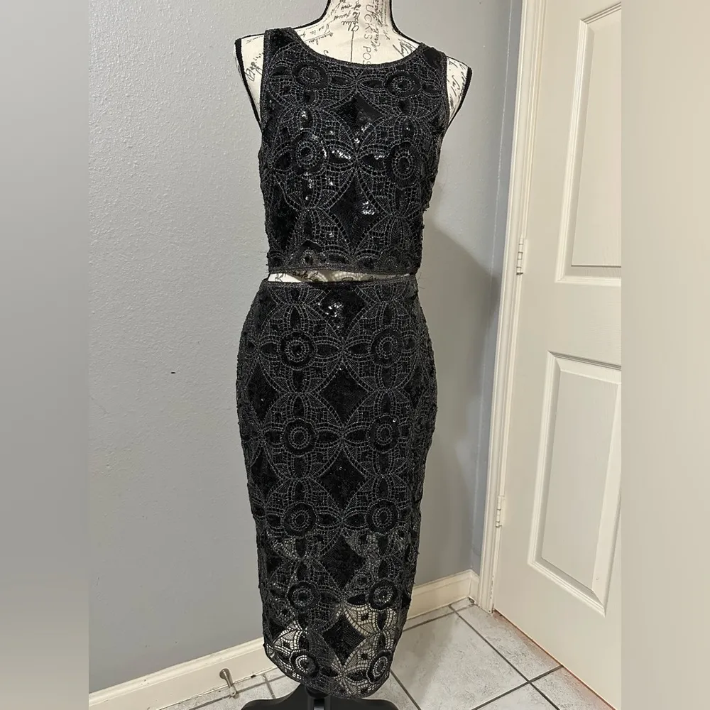 New 2-Piece Crocheted Sequin Crop Top and Pencil Skirt from express color black - Image 6