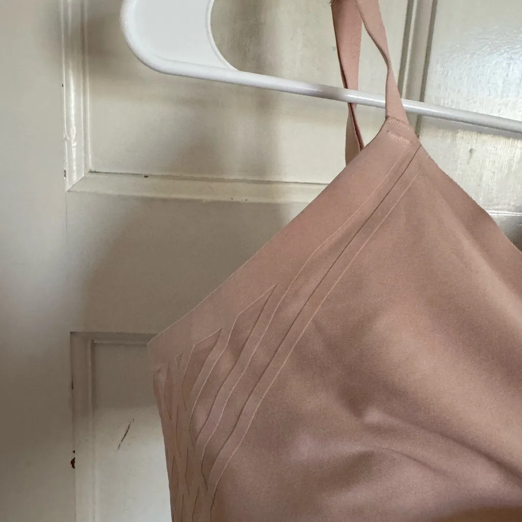 Honeylove nude Silhouette wireless bra size 2x - Image 4