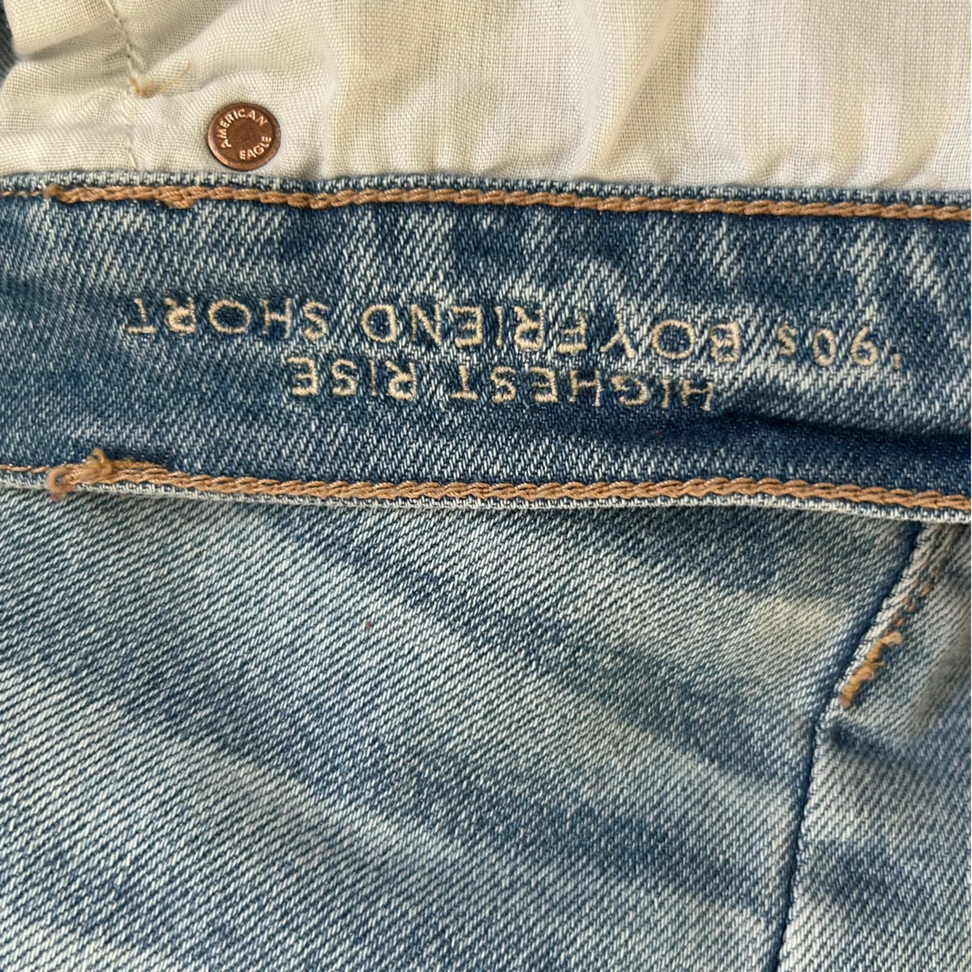 American Eagle Highest Rise 90s Boyfriend Shorts Denim Blue Jean Size 16 - Image 5